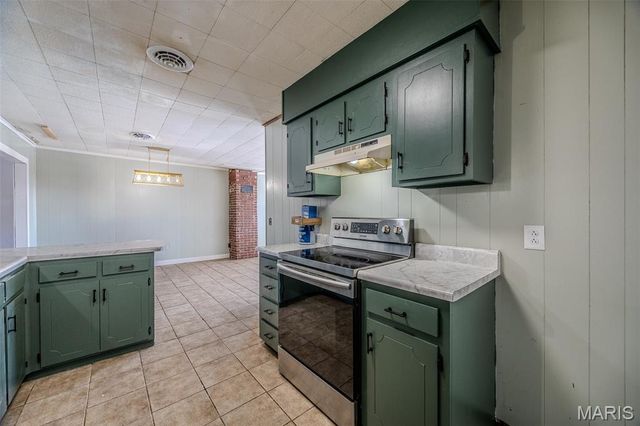 30017 Jeffries Road, Richland, MO 65556