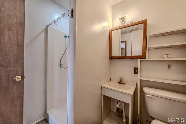 30017 Jeffries Road, Richland, MO 65556