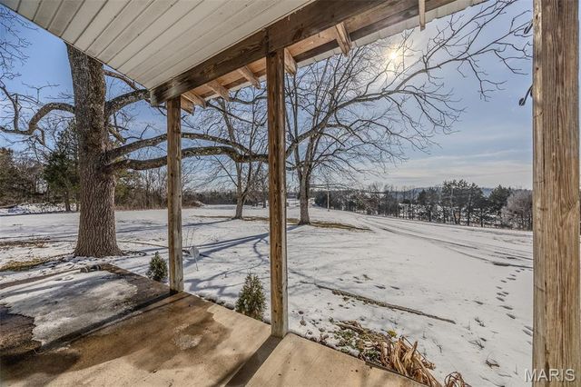 30017 Jeffries Road, Richland, MO 65556