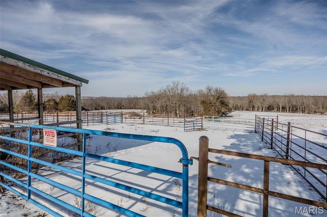 30017 Jeffries Road, Richland, MO 65556