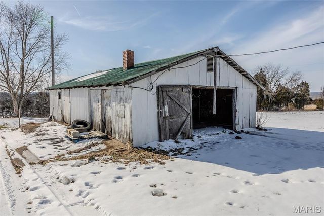 30017 Jeffries Road, Richland, MO 65556