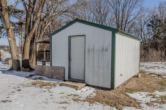 30017 Jeffries Road, Richland, MO 65556