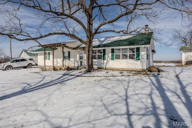 30017 Jeffries Road, Richland, MO 65556