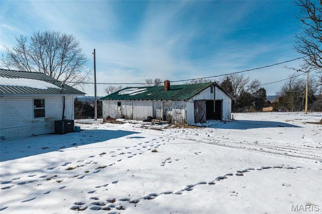 30017 Jeffries Road, Richland, MO 65556