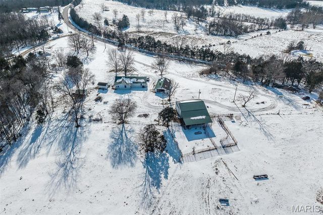 30017 Jeffries Road, Richland, MO 65556