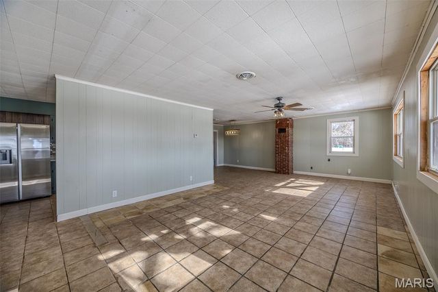 30017 Jeffries Road, Richland, MO 65556