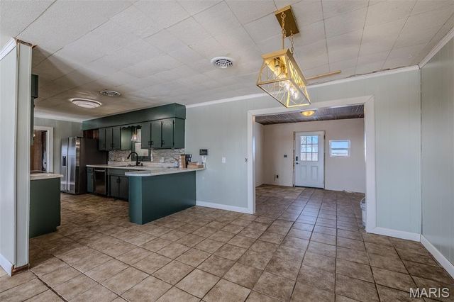 30017 Jeffries Road, Richland, MO 65556