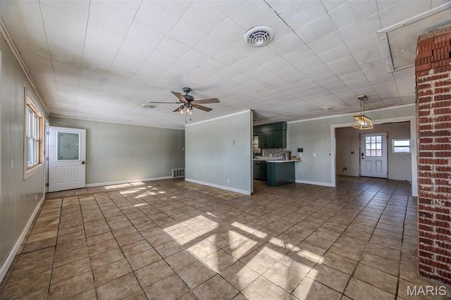 30017 Jeffries Road, Richland, MO 65556