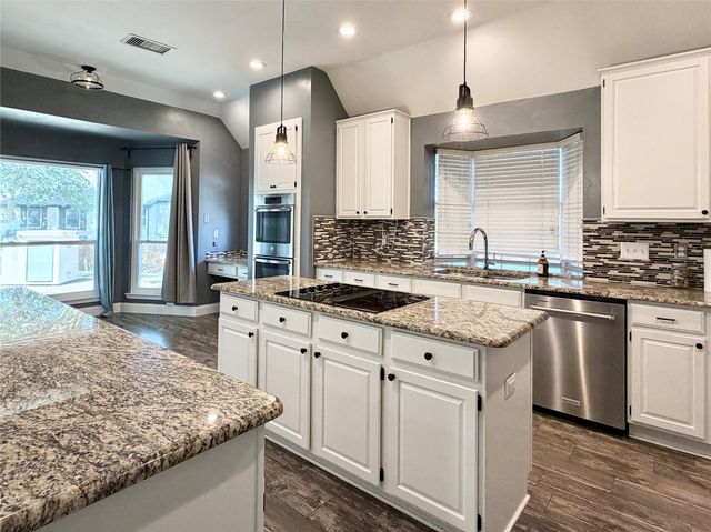 8521 Steeple Ridge Drive, North Richland Hills, TX 76182