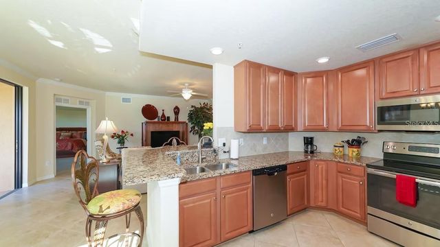6614 GRAND ESTUARY TRAIL 101, Bradenton, FL 34212