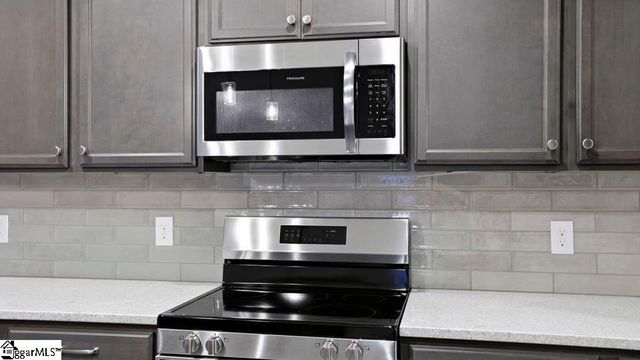 512 Landseer Drive, Landrum, SC 29356