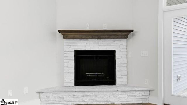 512 Landseer Drive, Landrum, SC 29356