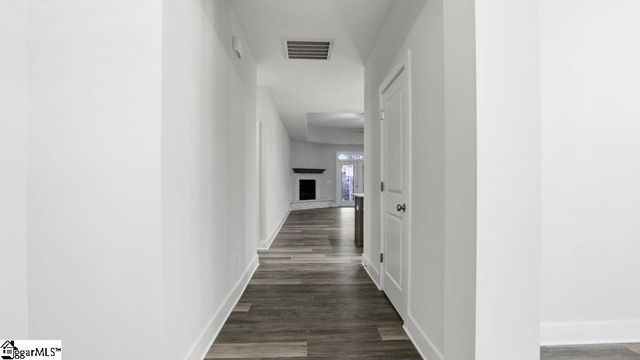 512 Landseer Drive, Landrum, SC 29356