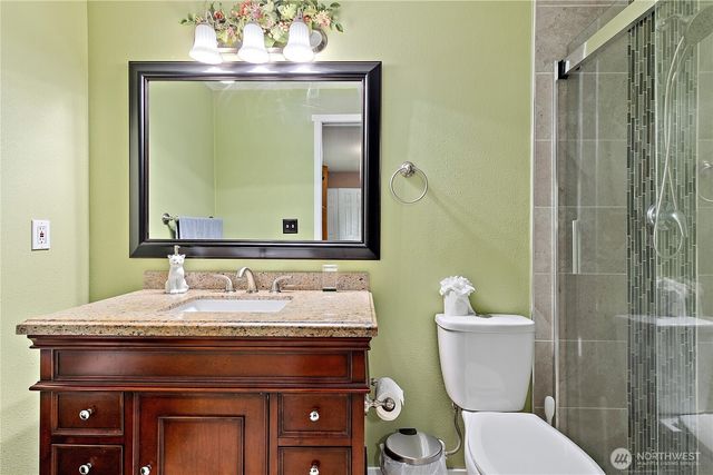 15902 Woodland Avenue E, Puyallup, WA 98375