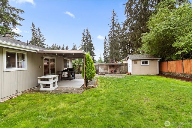 15902 Woodland Avenue E, Puyallup, WA 98375
