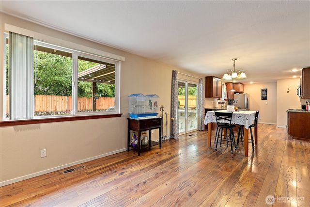 15902 Woodland Avenue E, Puyallup, WA 98375