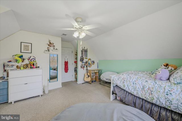 173 RIDGEVIEW DR, Berkeley Springs, WV 25411