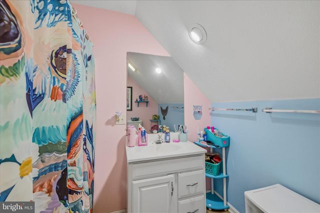 173 RIDGEVIEW DR, Berkeley Springs, WV 25411