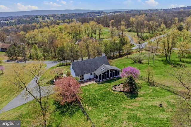 173 RIDGEVIEW DR, Berkeley Springs, WV 25411