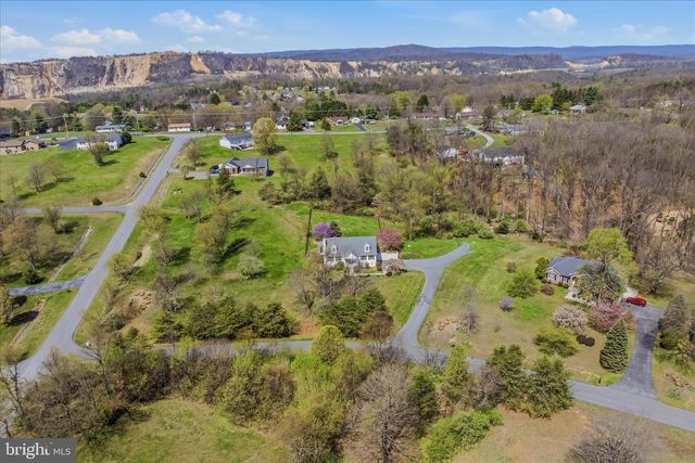 173 RIDGEVIEW DR, Berkeley Springs, WV 25411
