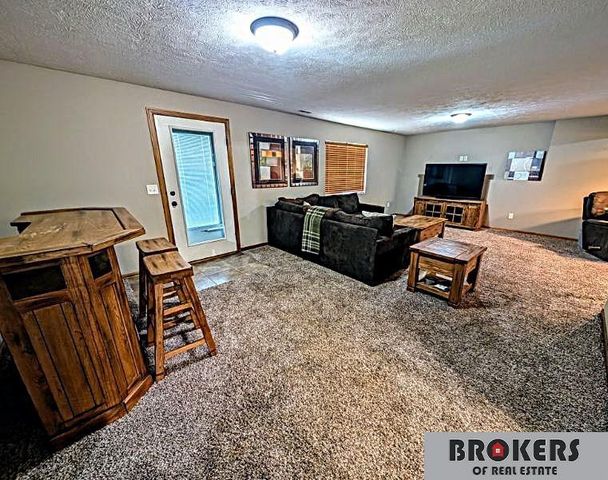 5230 N 13 Street, Lincoln, NE 68521