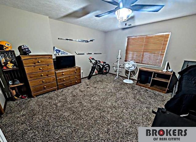 5230 N 13 Street, Lincoln, NE 68521