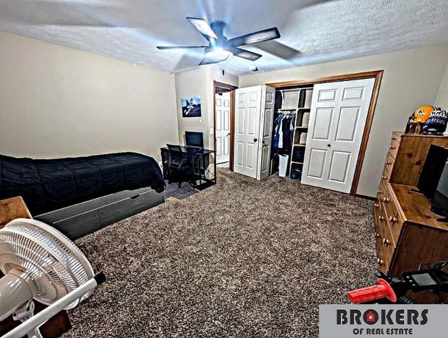 5230 N 13 Street, Lincoln, NE 68521