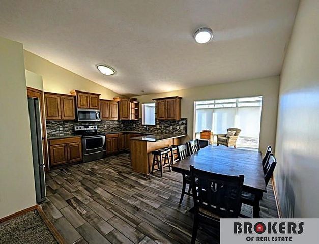 5230 N 13 Street, Lincoln, NE 68521