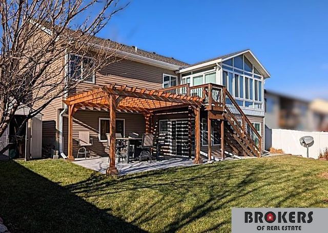 5230 N 13 Street, Lincoln, NE 68521