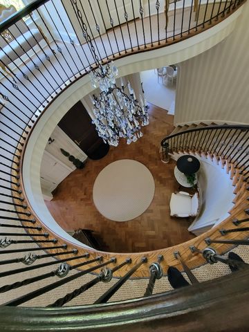 1271 N Green Bay Road, Lake Forest, IL 60045