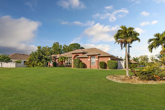 539 SE Nome Drive, Port St. Lucie, Port St Lucie, FL 34984