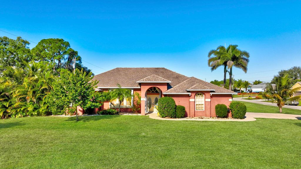 539 SE Nome Drive, Port St. Lucie, Port St Lucie, FL 34984