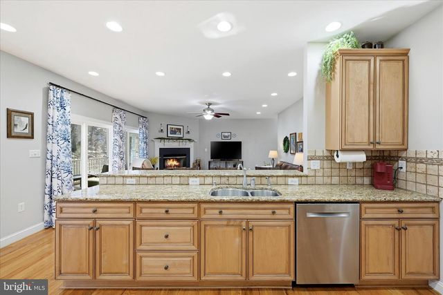 100 NAZARETH DR, Fort Valley, VA 22652