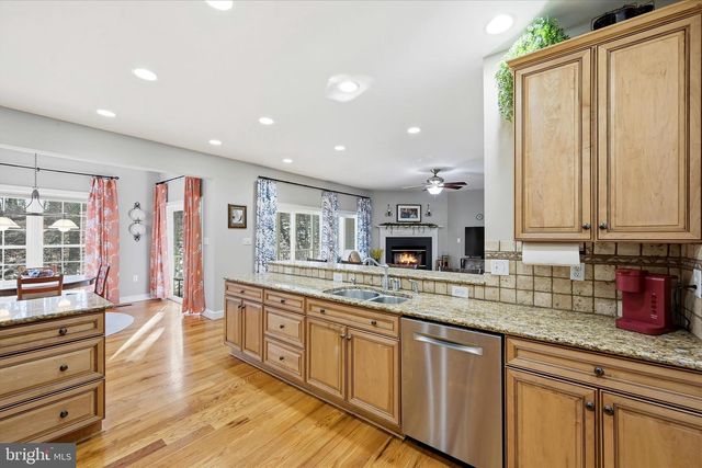 100 NAZARETH DR, Fort Valley, VA 22652