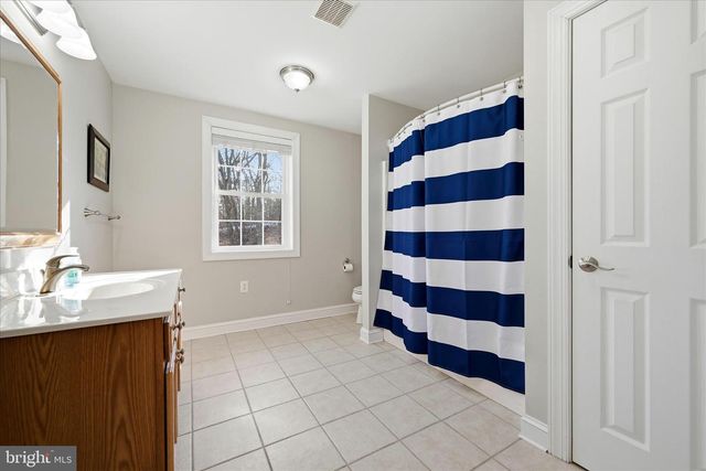 100 NAZARETH DR, Fort Valley, VA 22652