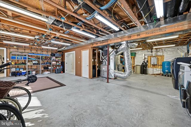 100 NAZARETH DR, Fort Valley, VA 22652