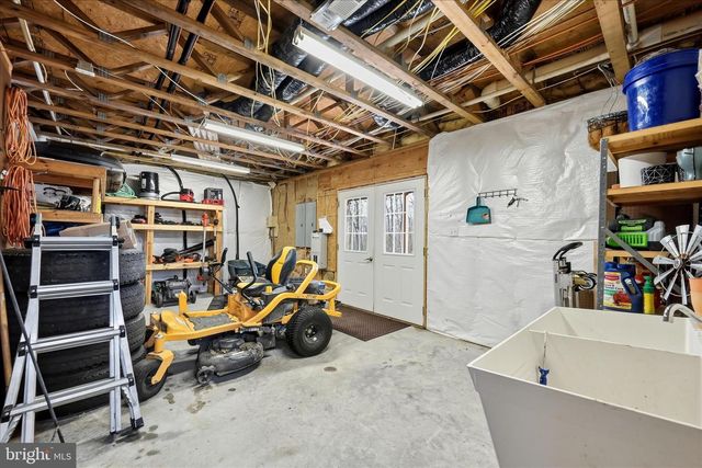 100 NAZARETH DR, Fort Valley, VA 22652