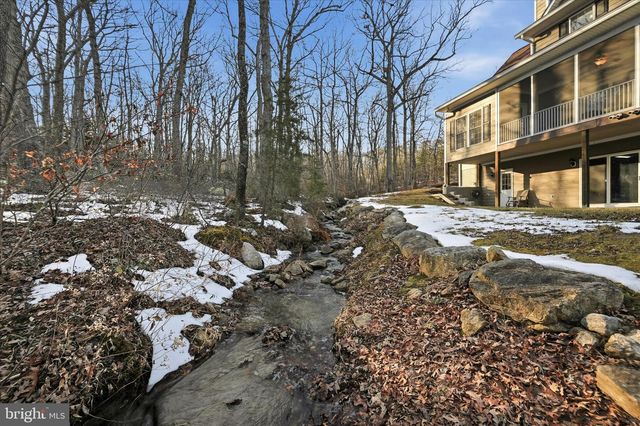 100 NAZARETH DR, Fort Valley, VA 22652