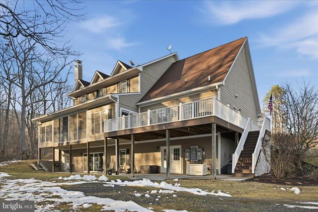 100 NAZARETH DR, Fort Valley, VA 22652