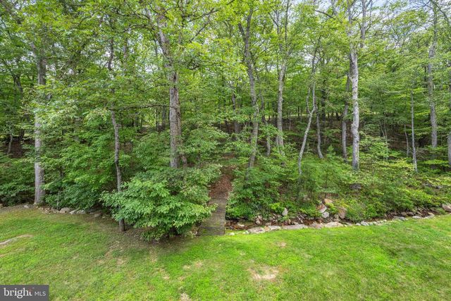 100 NAZARETH DR, Fort Valley, VA 22652