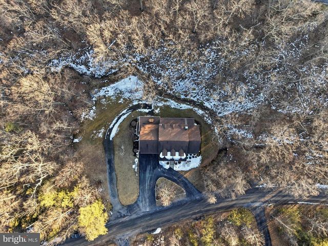 100 NAZARETH DR, Fort Valley, VA 22652