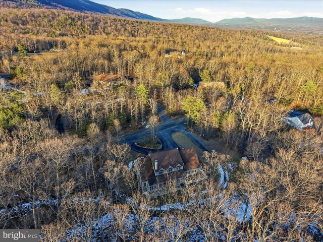 100 NAZARETH DR, Fort Valley, VA 22652