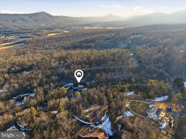 100 NAZARETH DR, Fort Valley, VA 22652