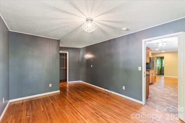 147 Barberry Heights Drive, Brevard, NC 28712
