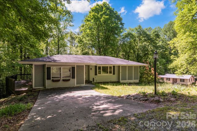 147 Barberry Heights Drive, Brevard, NC 28712