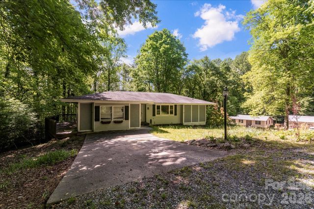 147 Barberry Heights Drive, Brevard, NC 28712