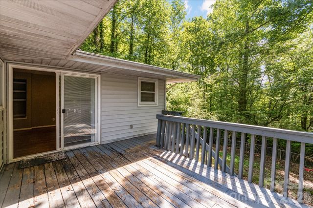 147 Barberry Heights Drive, Brevard, NC 28712
