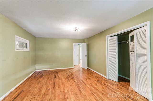 147 Barberry Heights Drive, Brevard, NC 28712