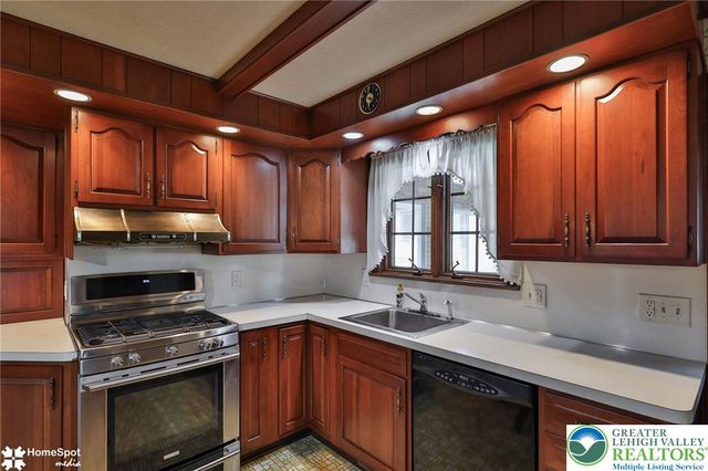 525 7th Avenue, Bethlehem City, PA 18018