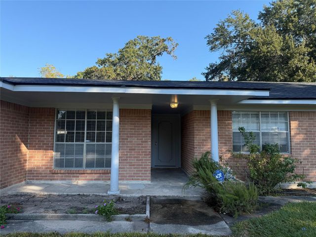 5622 Killough Street, Houston, TX 77086